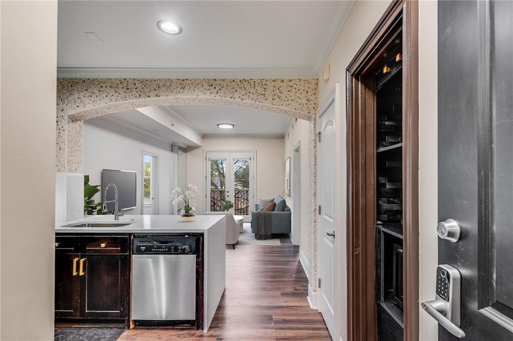 2255 Peachtree Rd. #522, Atlanta, GA 30309