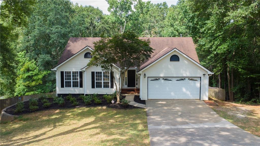 4267 Riviere Pt, Gainesville, GA 30507