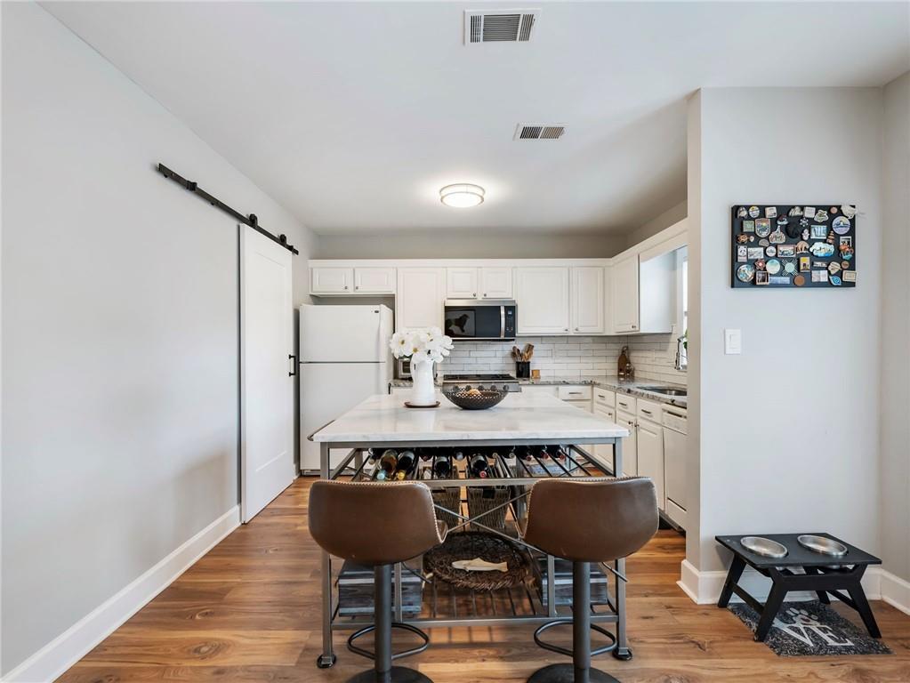 81 Mount Vernon Cir., Sandy Springs, GA 30338