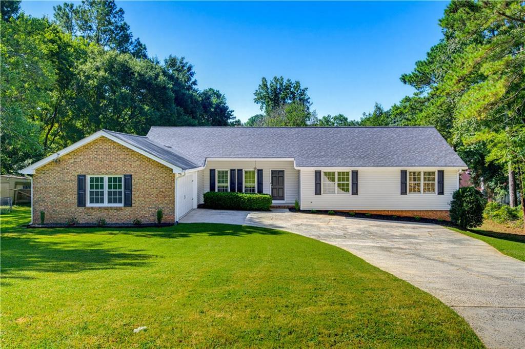 1691 Bentwood Dr., Lilburn, GA 30047