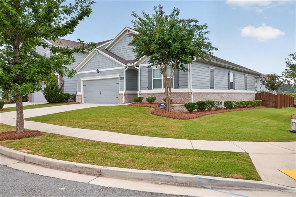 6750 Star Gaze Ct., Flowery Branch, GA 30542