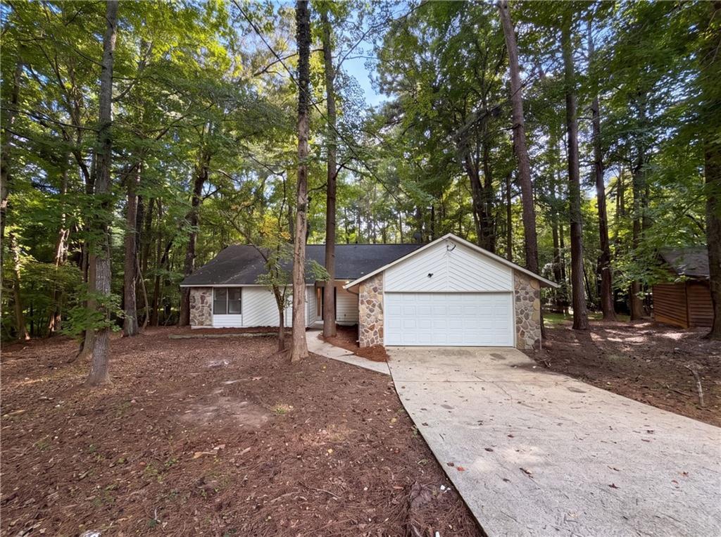 670 Marsh Ct., Jonesboro, GA 30238