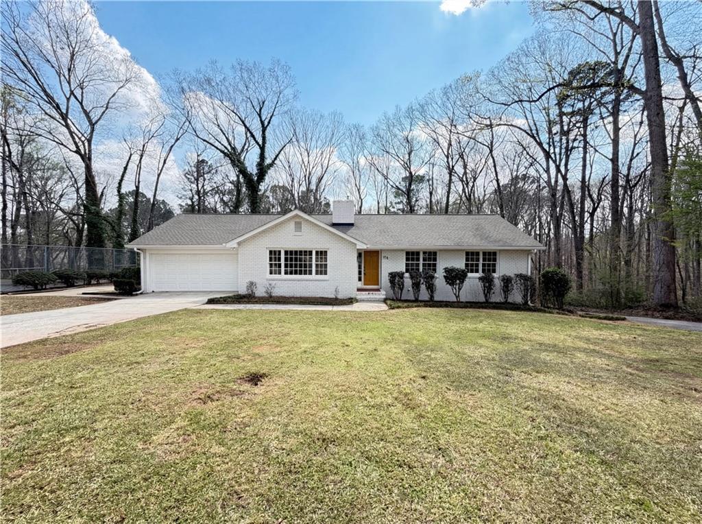 174 Lovelace Ln., Ball Ground, GA 30107