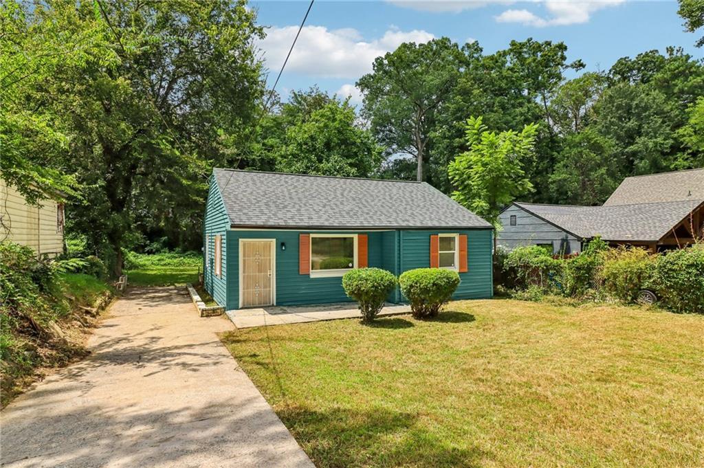 1355 Graymont Dr., Atlanta, GA 30310