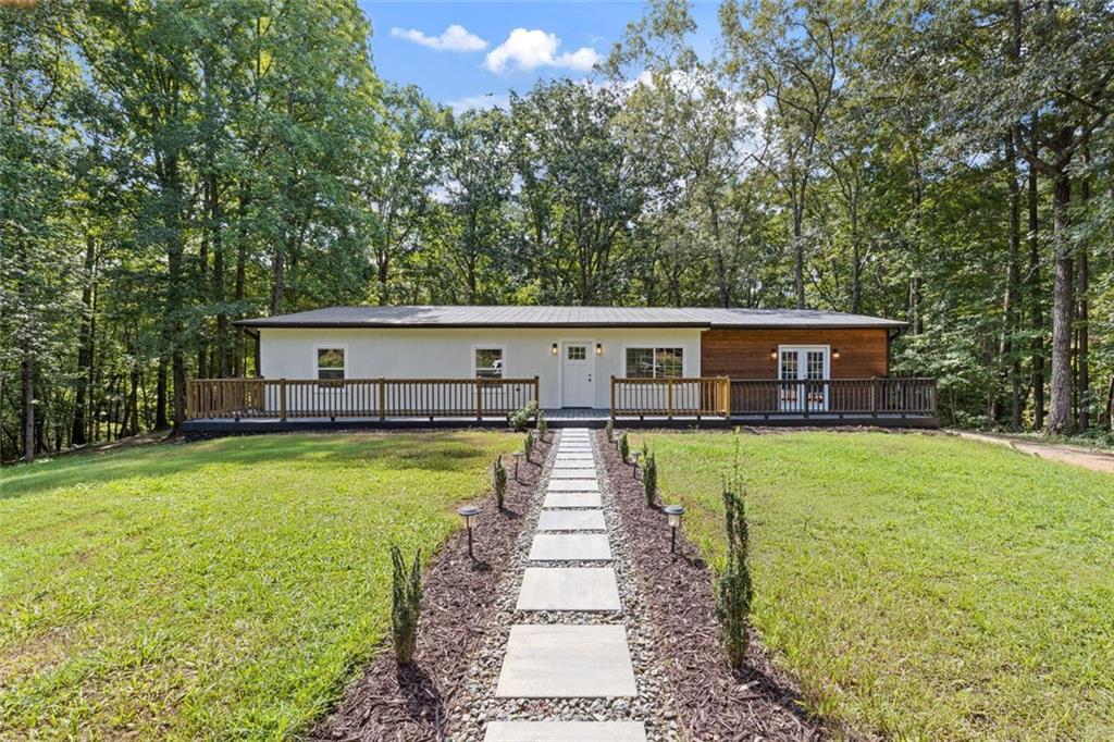 681 Pumpkinvine Rd., Acworth, GA 30101