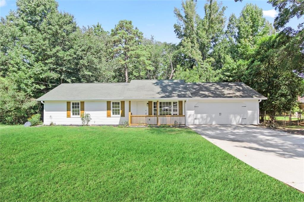 630 Crosscreek Tr., Conyers, GA 30094