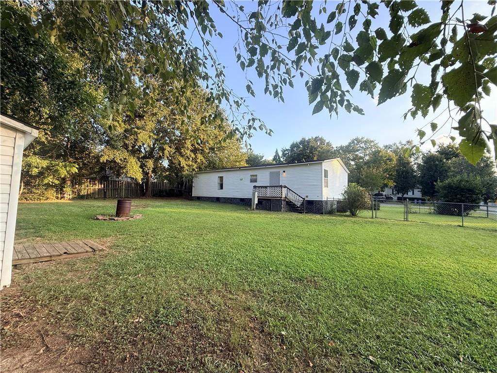 84 Skyland Dr., Locust Grove, GA 30248