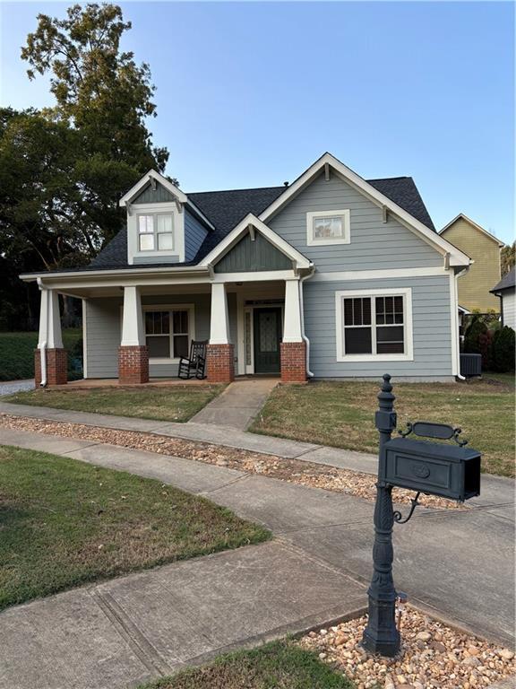 16 Plum Blossom Ln., Hampton, GA 30228