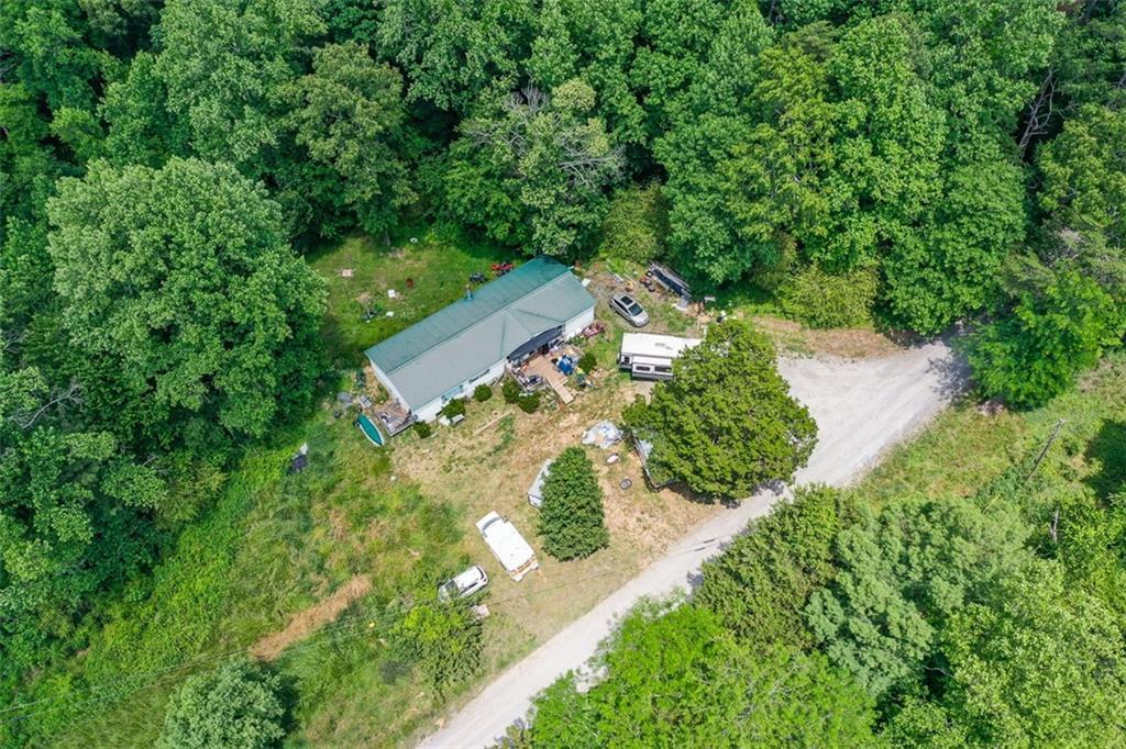 1010 Painter Rd., Talking Rock, GA 30175
