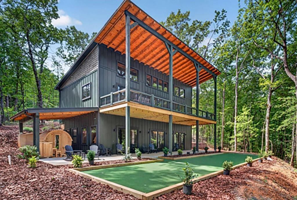255 Sunrock Mountain Rd., Blue Ridge, GA 30513