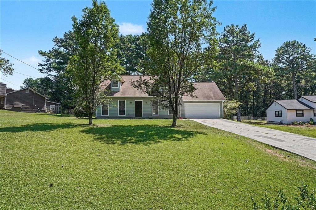 9042 Chestnut Lake Dr., Jonesboro, GA 30236