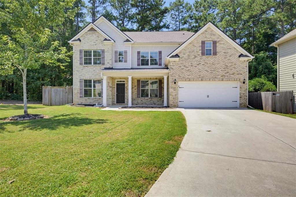 705 Breton Highlands Dr., Fairburn, GA 30213