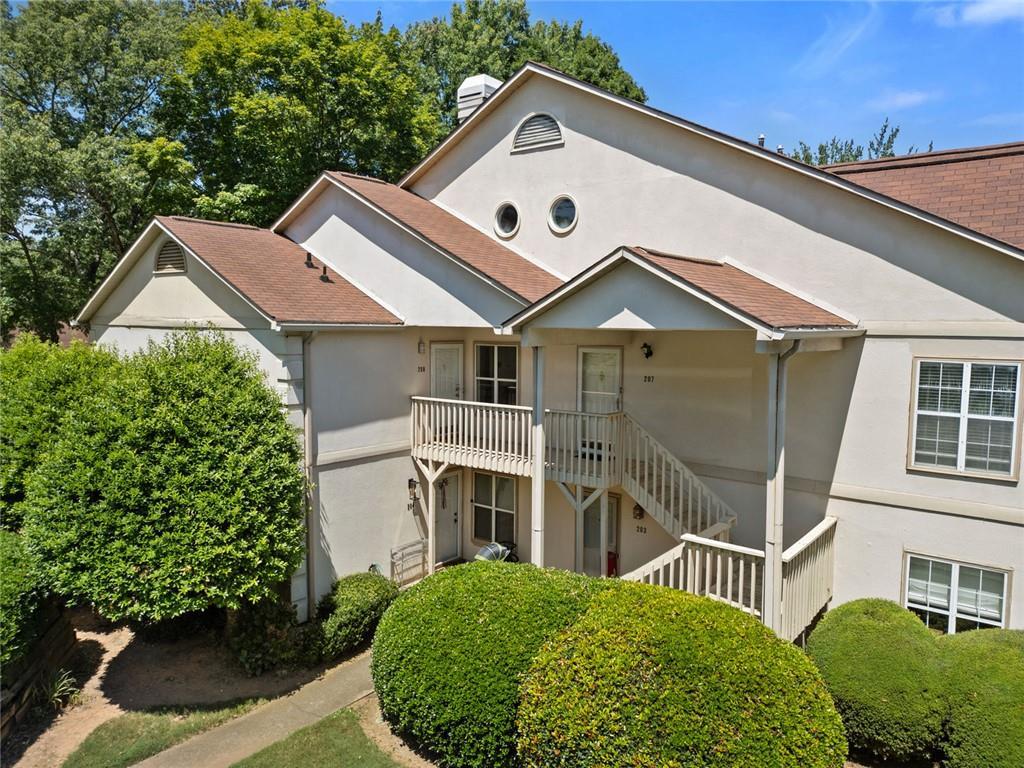 208 Bridge Ln., Smyrna, GA 30082