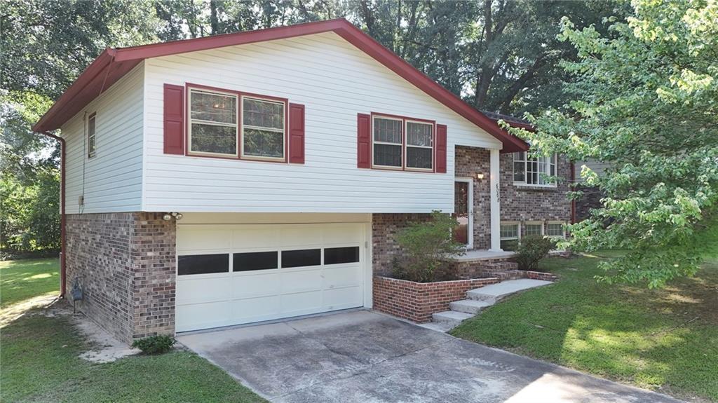 6068 Prestige Valley Rd., Morrow, GA 30260