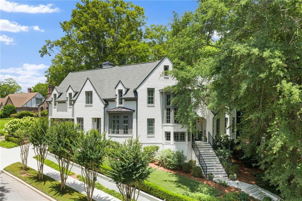 1610 W Sussex Rd., Atlanta, GA 30306