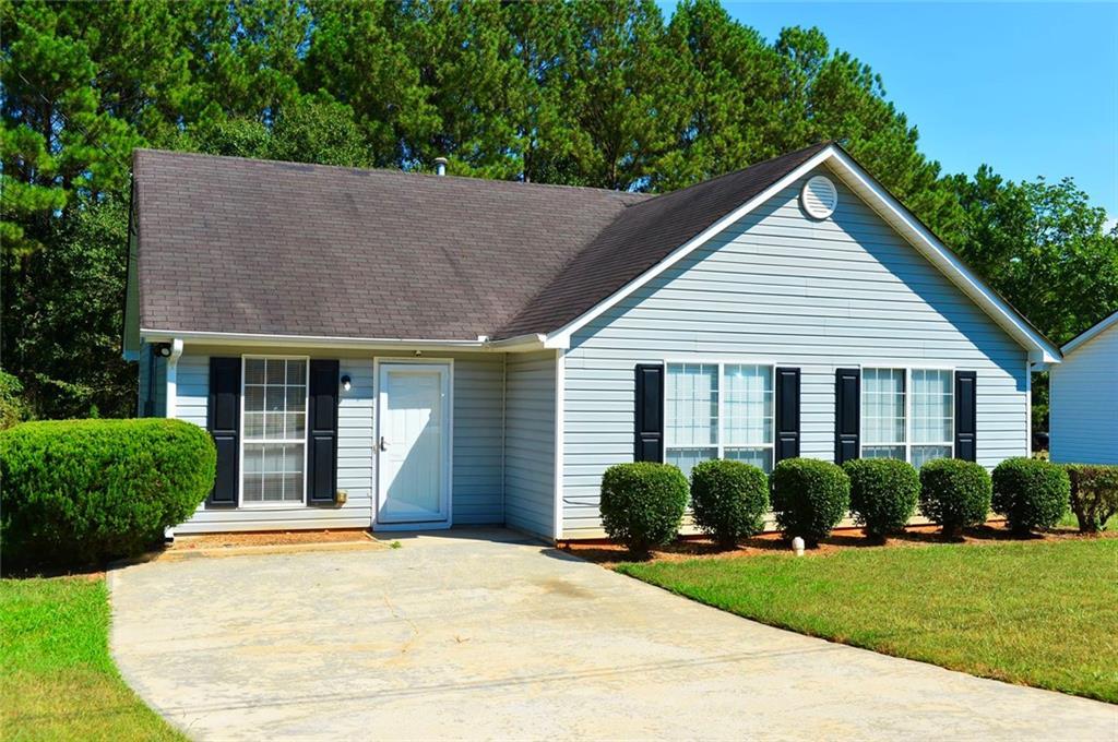 4256 Viewpoint Ln., Ellenwood, GA 30294