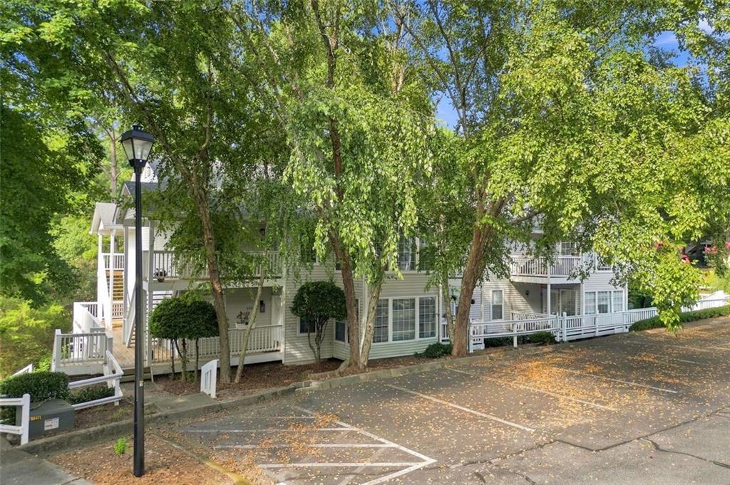 1301 Gettysburg Pl., Sandy Springs, GA 30350