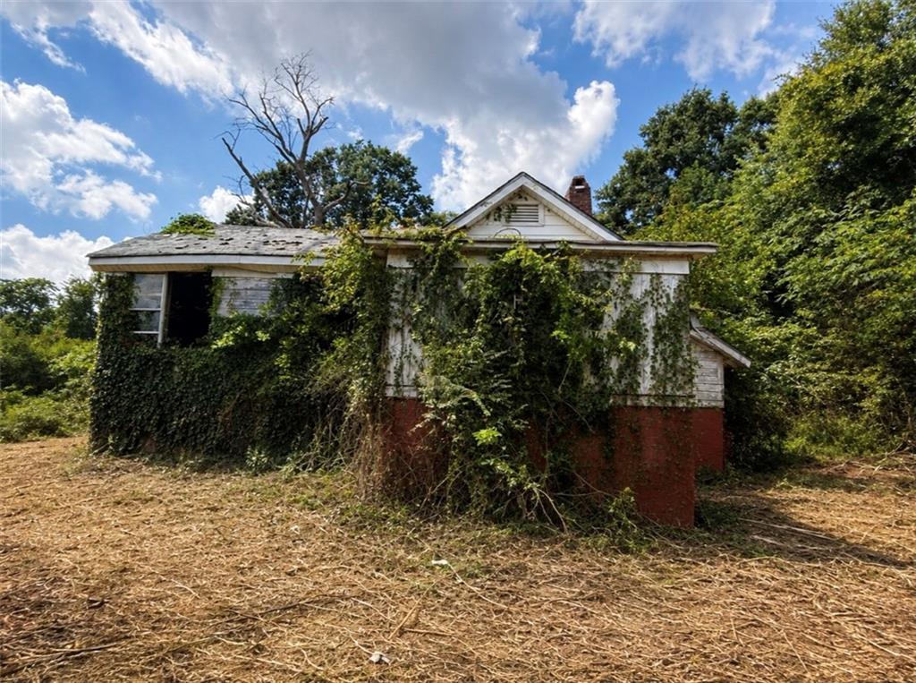 3198 Latona Dr., Atlanta, GA 30354