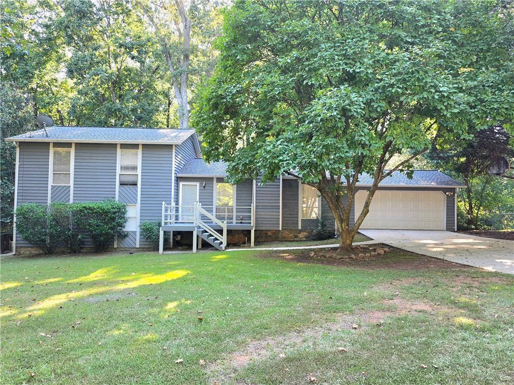 692 Talemwood Ct., Lawrenceville, GA 30044