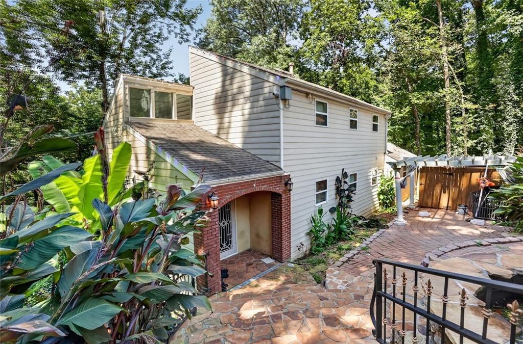 355 Nottingham Dr., Marietta, GA 30066