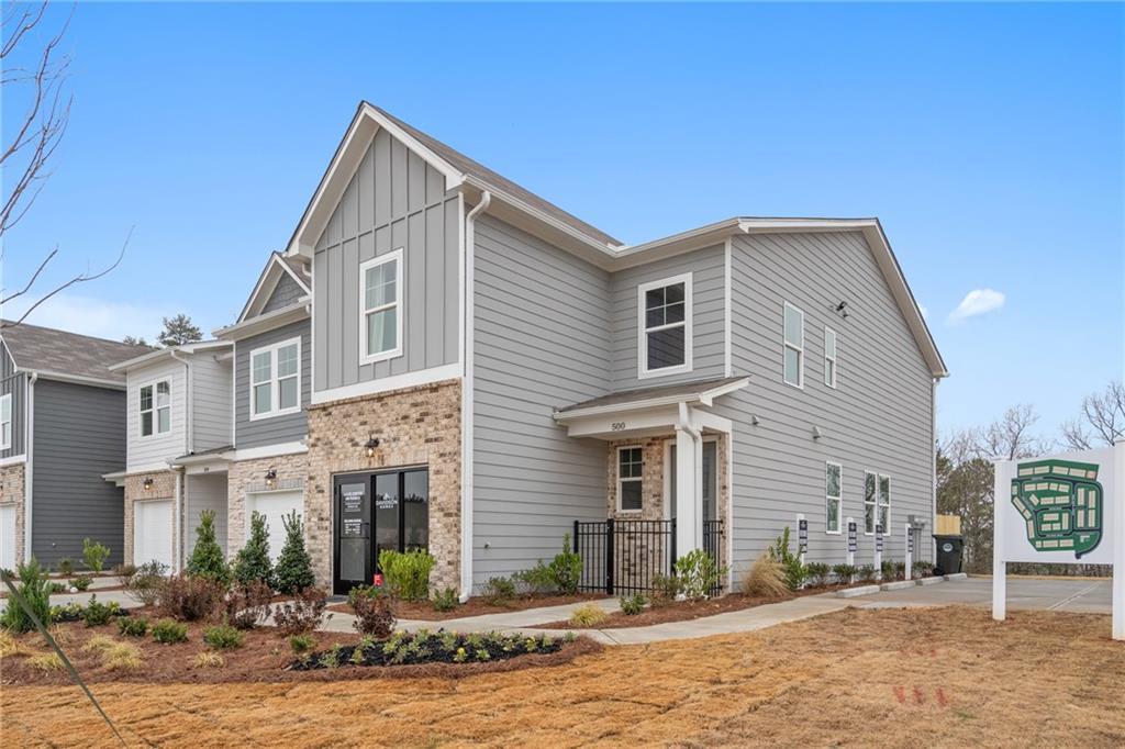 532 Crown Dr., Emerson, GA 30120