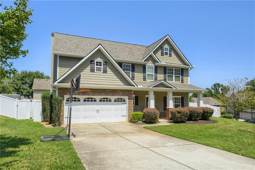 98 Village Park Dr., Newnan, GA 30265