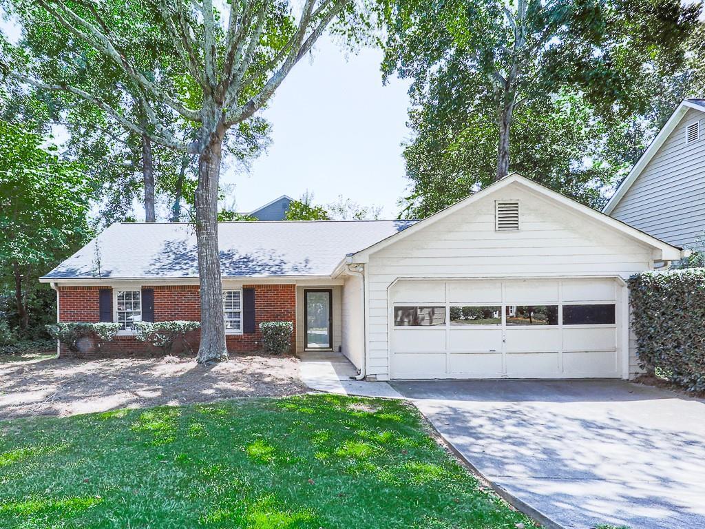650 Radford Cir., Woodstock, GA 30188