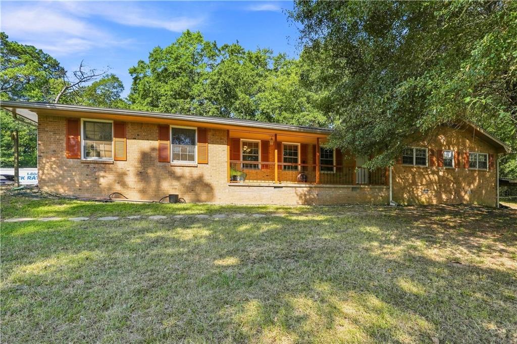 6828 Rockland Rd., Lithonia, GA 30038