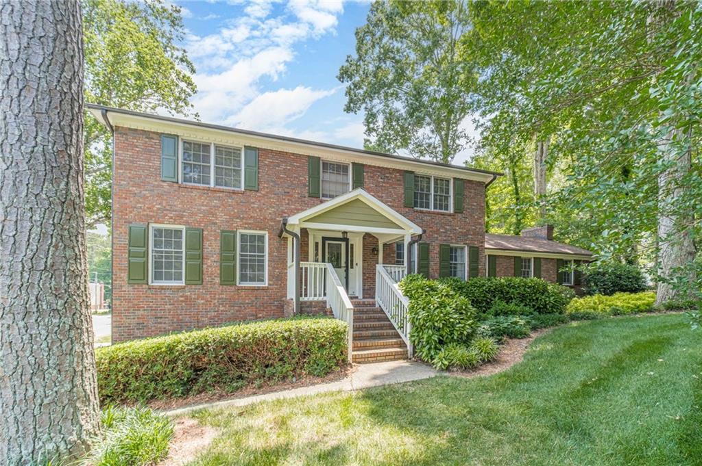 2672 Bouldercrest Ct., Snellville, GA 30078