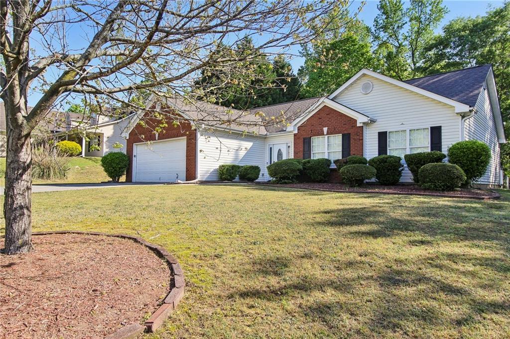 445 Sanford Creek Ln., Lawrenceville, GA 30045