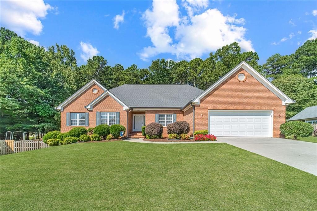 1260 Fountain Cove Ln., Lawrenceville, GA 30043
