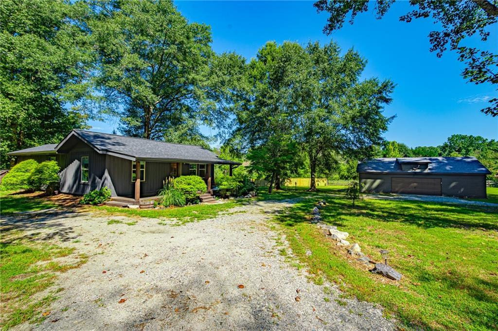 200 Clayton Burns Rd., Dahlonega, GA 30533