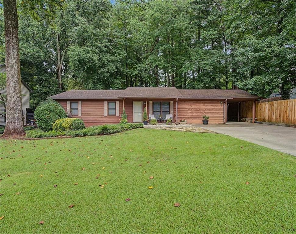 3095 Woodland Dr., Kennesaw, GA 30152