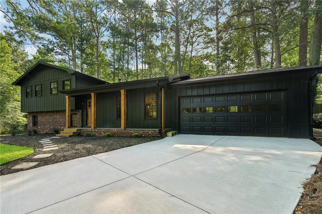 512 Wood Forest Ct., Marietta, GA 30066