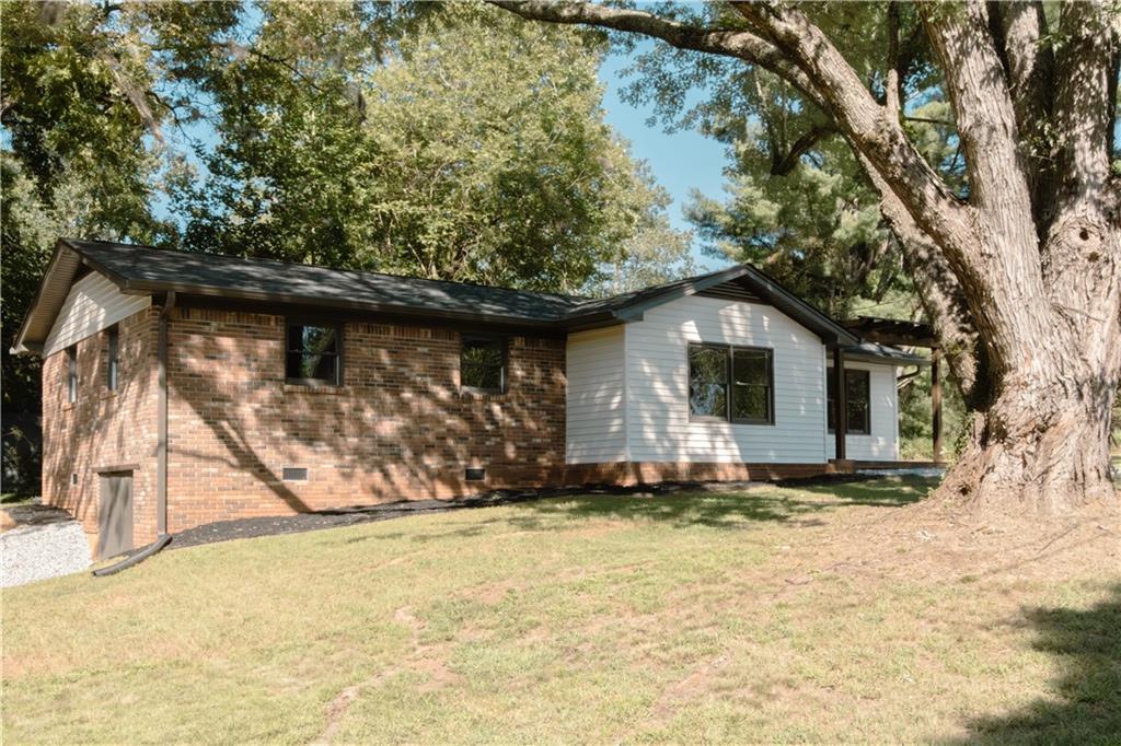 16 Welch Cir., Dahlonega, GA 30533