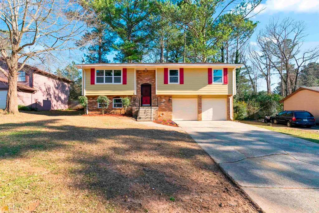 116 Peartree Ln., Riverdale, GA 30274