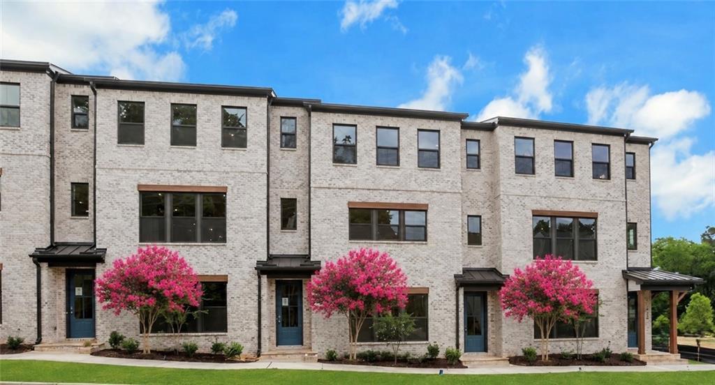118 Bridgecrest Rd., Roswell, GA 30075