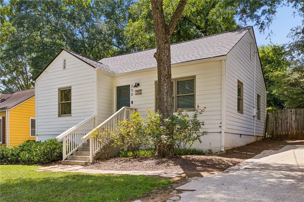 250 Norwood Ave., Atlanta, GA 30317