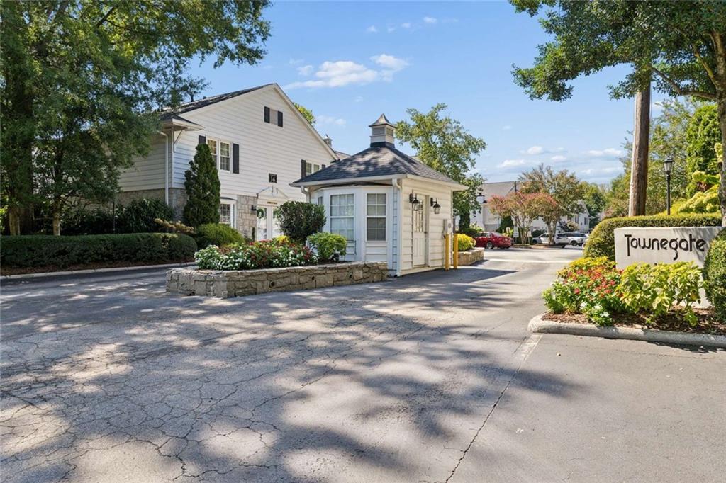 136 NW Peachtree Memorial Dr. #VA 1, Atlanta, GA 30309