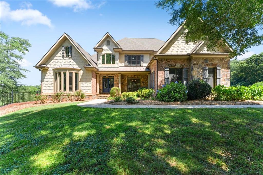 6077 Green Tree Ln., Gainesville, GA 30506