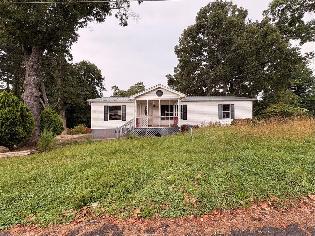 71 Elm St., Blue Ridge, GA 30513