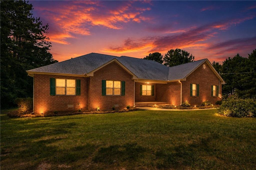 2762 Lester Mill Rd., Locust Grove, GA 30248