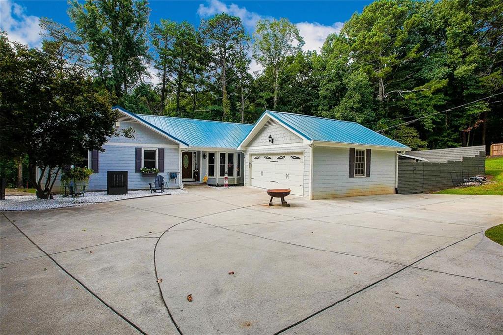 1695 Lakeside Tr., Cumming, GA 30041
