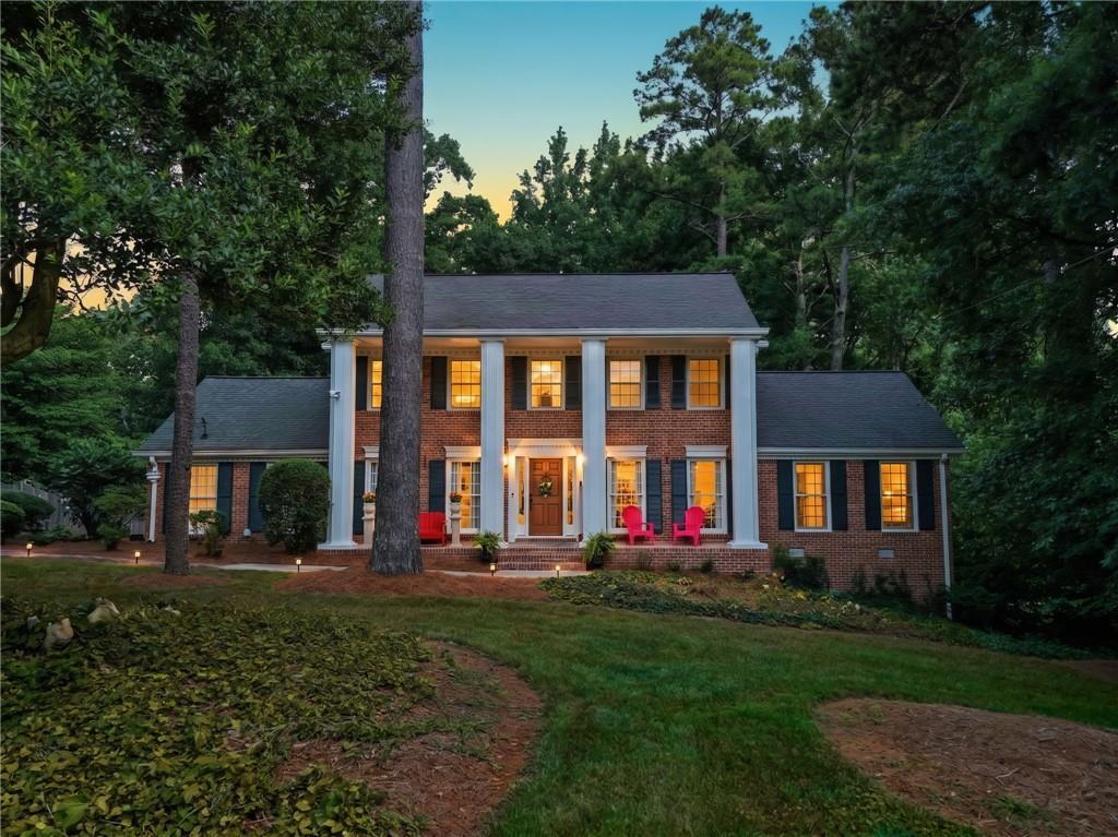 2059 Mountain Creek Dr., Stone Mountain, GA 30087
