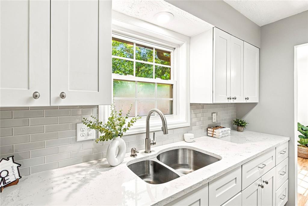 6304 Park Ave. #D3, Sandy Springs, GA 30342