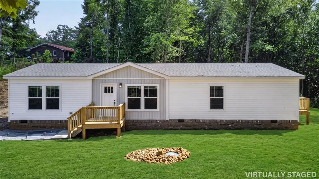 758 Upper Burris Rd., Canton, GA 30114