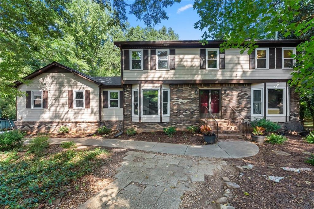 3824 Shawnee Run, Lilburn, GA 30047