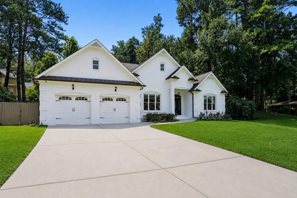 1425 Pineway Dr., Atlanta, GA 30329