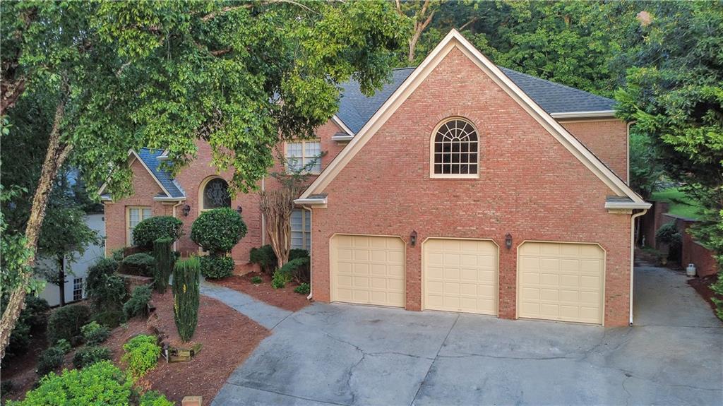 799 Oak Trail Dr., Marietta, GA 30062