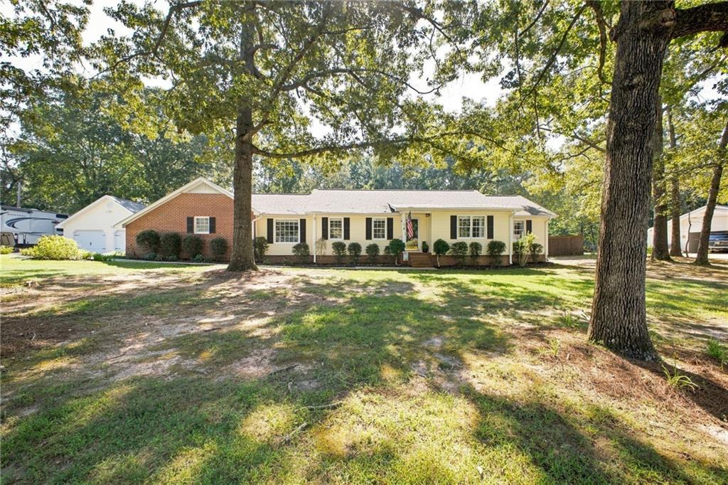 97 Oak Hill Dr., Rockmart, GA 30153